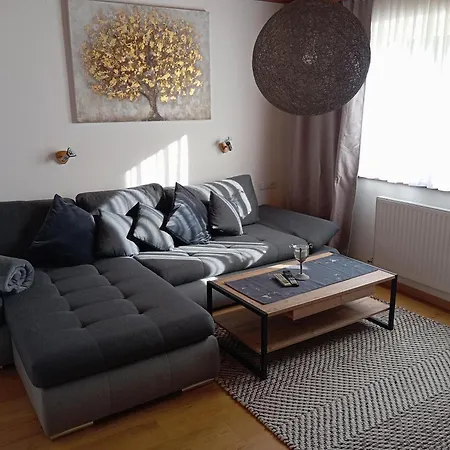 Apartment Lisi Tux